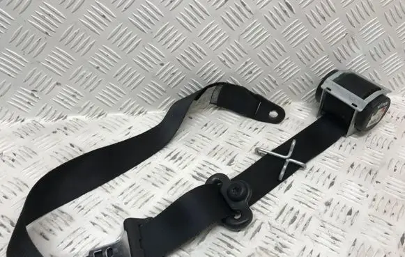 Ford Kuga I Front seatbelt 8V41S61295AD