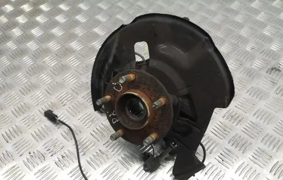 Front wheel hub