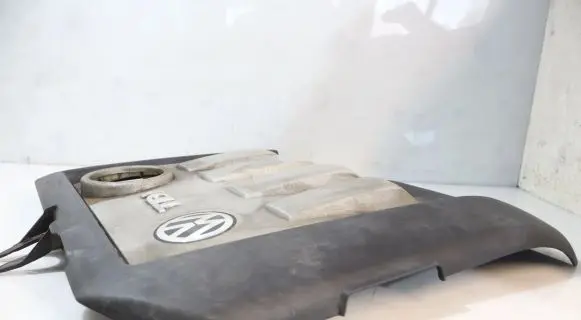 Volkswagen Cross Touran I Engine cover (trim)