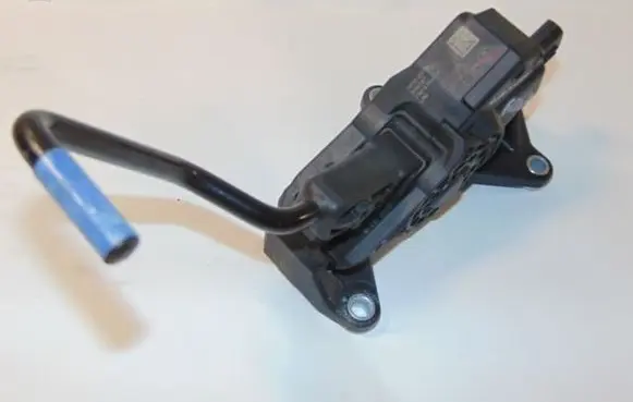 Toyota Camry VIII XV70 Accelerator throttle pedal 7811006130