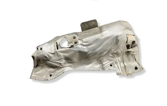 BMW X2 F39 Heat shield in engine bay 8632103 263810