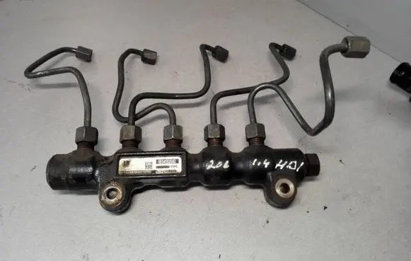 Fuel main line pipe
