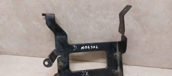 Hyundai Tucson TL Engine control unit holder 9101320040