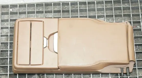 Maserati Ghibli Armrest
