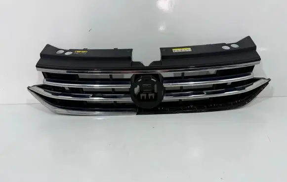 Volkswagen Tiguan Front bumper upper radiator grill 5NA853653
