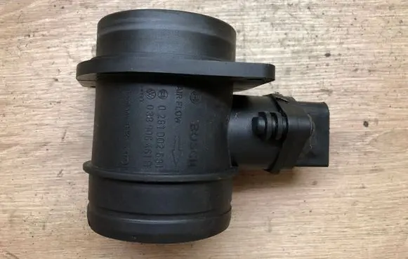 Volkswagen Jetta V Mass air flow meter 038906461B 0281002531