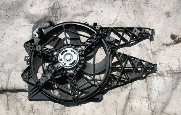 Lancia Delta III Electric radiator cooling fan 882300200