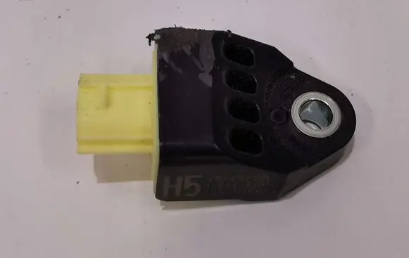 Toyota RAV 4 (XA40) Airbag deployment crash/impact sensor 8983133050
