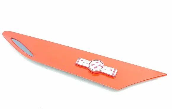 Fender trim (molding)