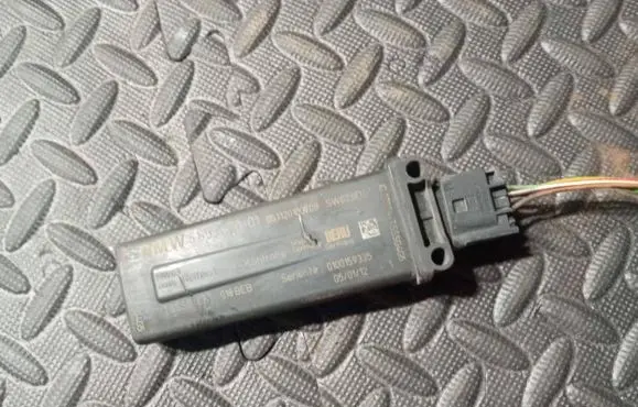 BMW 6 F12 F13 Tire pressure control unit 6853670