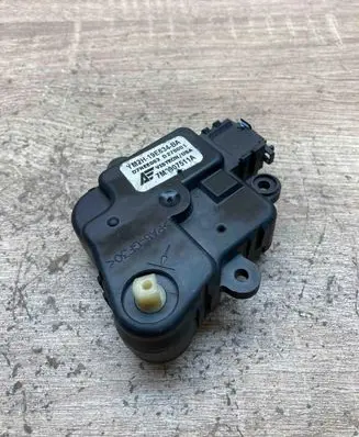 Ford Galaxy Air flap motor/actuator YM2H19E634BA 7M3907511A D278001