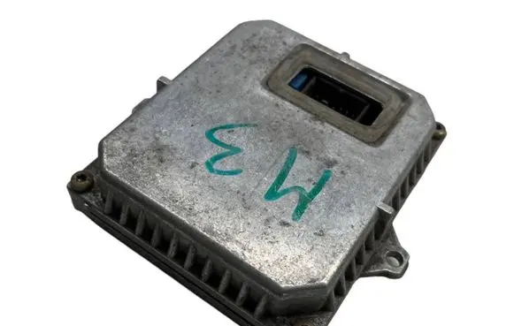 Mazda 3 II Headlight ballast module Xenon 1307329074