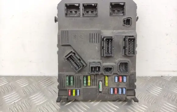 Peugeot 407 Comfort/convenience module 9655708380