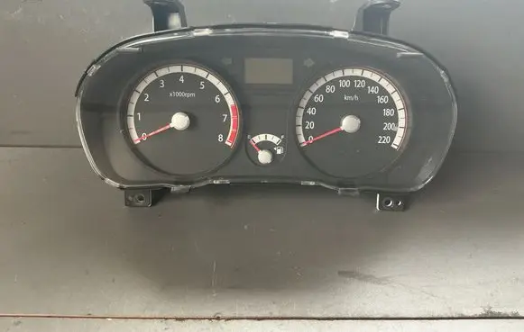 Speedometer (instrument cluster)