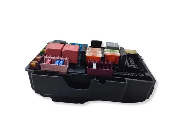 Mercedes-Benz C W205 Fuse module 