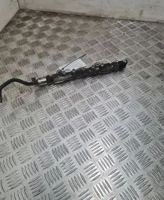 Toyota Corolla Verso E121 Fuel main line pipe