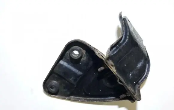 Honda Accord Engine mounting bracket