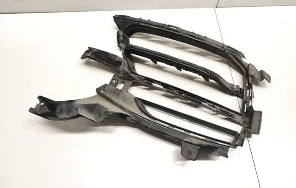 Porsche Macan (95B) Front fog light trim/grill 95B807681h