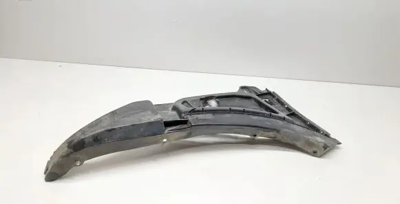 Volvo XC90 Front bumper mounting bracket 08620563