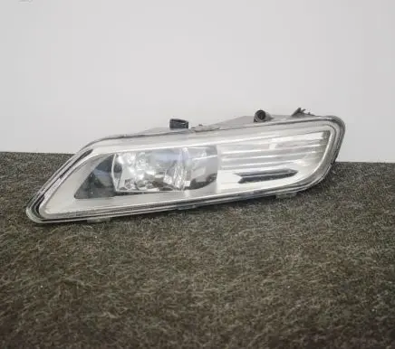 Volkswagen PASSAT B7 Front fog light 176623