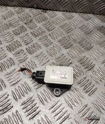 Audi A6 S6 C6 4F ESP acceleration yaw rate sensor 8e0907637b