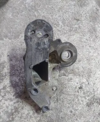 Audi A6 S6 C6 4F Engine mounting bracket 4F0199351S