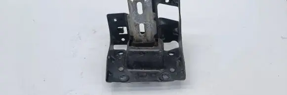 Peugeot 208 Engine mount bracket 9810216980 9807450680