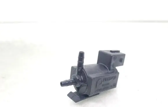 BMW 7 E65 E66 Vacuum valve 70231800 7810831