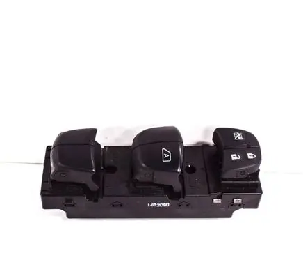 Nissan Qashqai Electric window control switch