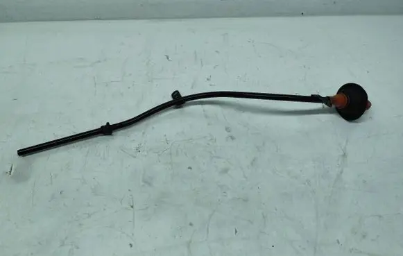 Volkswagen Touran I Oil level dip stick 03G103634S