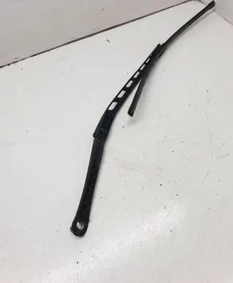 BMW 5 E60 E61 Front wiper blade arm 7035099 5104