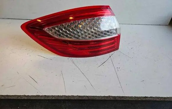 Ford Mondeo MK IV Rear/tail lights 7S7113405B