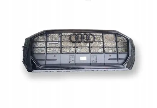Audi Q8 Front bumper upper radiator grill 4M8853651AQ