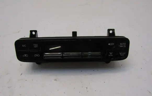 Toyota Auris E180 Climate control unit 55900-02850