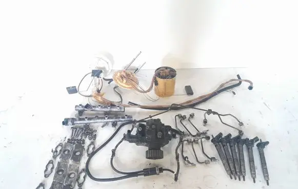 Audi A6 S6 C6 4F Fuel injection system set 