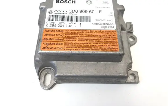 Volkswagen Touareg I Airbag control unit/module 3D0909601E 0285001733