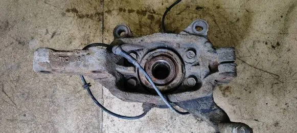 Nissan Murano Z50 Front wheel hub