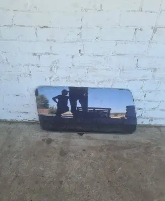 Toyota Land Cruiser (FJ60) Rear side window