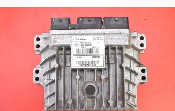 Dacia Duster Engine control unit/module ECU 237100703R