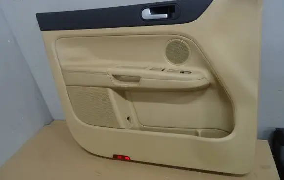 Volkswagen Golf Plus Front door card panel trim