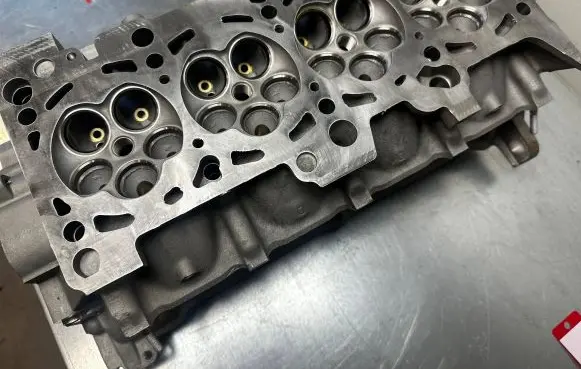 Volkswagen Golf IV Engine head 06B103373AP 06A103351G 06A103351J