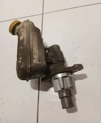 Chrysler Grand Voyager V Master brake cylinder 98210501