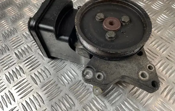 Land Rover Range Rover L322 Power steering pump 7691032112