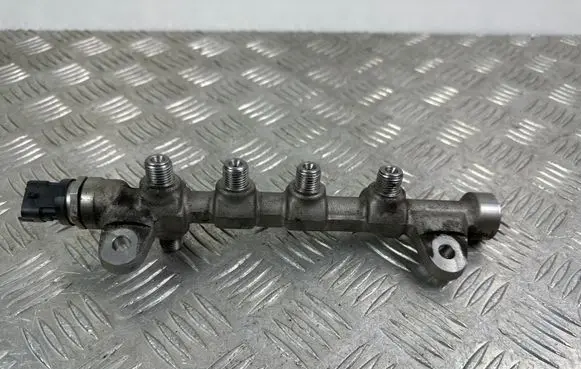 Jeep Cherokee Fuel main line pipe 0445214254