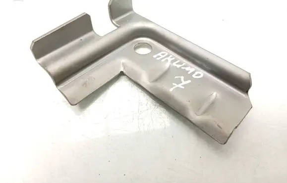 Volkswagen PASSAT B8 Battery bracket 1S0803123