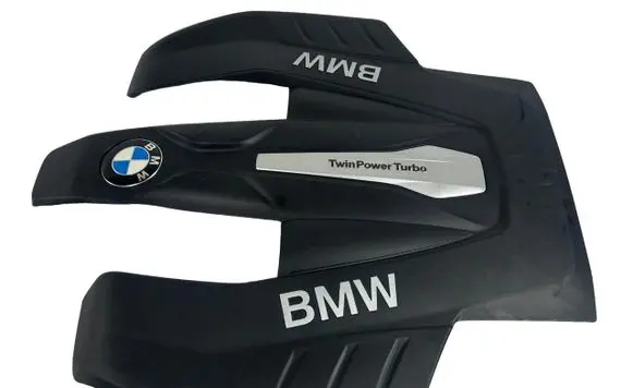 BMW 7 G11 G12 Engine cover (trim) 8602047