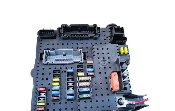 Volvo XC90 Fuse module 30786646 28080156 07W061