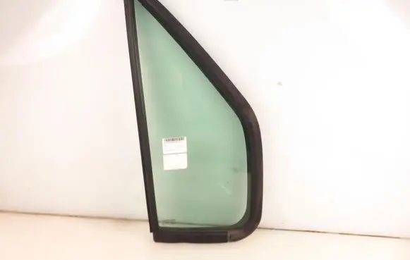 Opel Movano A Front triangle window/glass 