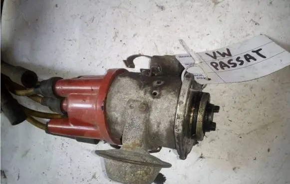 Volkswagen PASSAT Spark distributor 036905205J 231186030