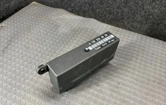 Mercedes-Benz SL R129 Seat control module 1298200926